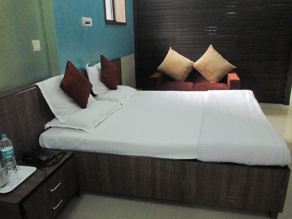 Sai Sharan Stay Inn- Near Midc Turbhe Navi Mumbai Exterior photo